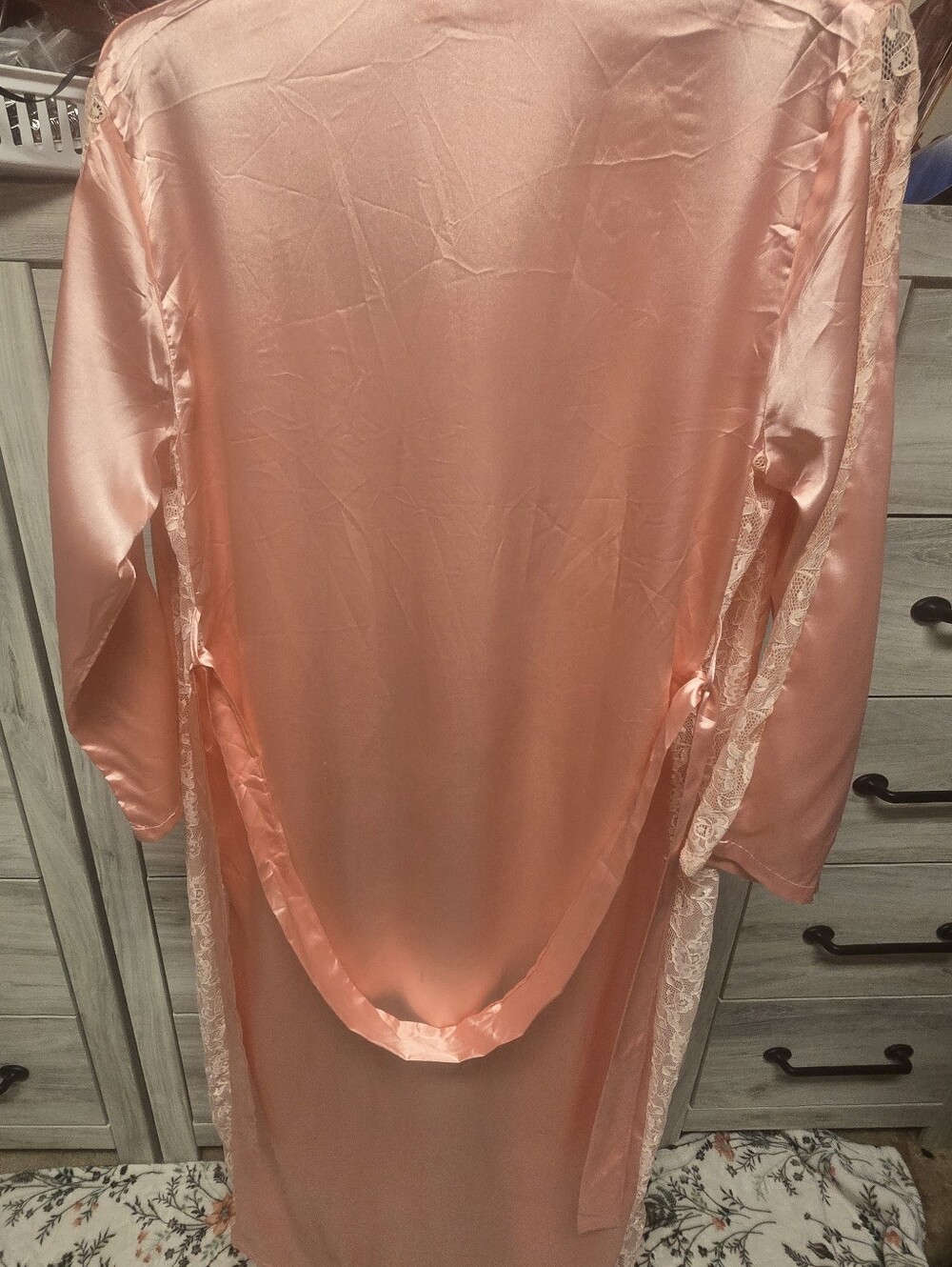 Silk Robe - Picture 2 of 7